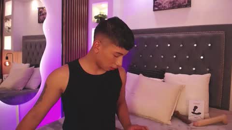 FANCY online show from March 8, 2026, 3:32 am