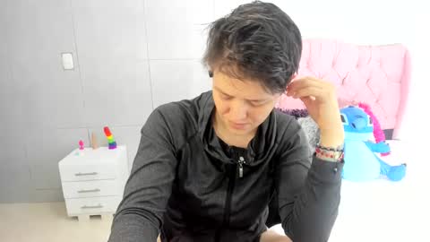 FANNY online show from September 30, 2025, 1:21 am