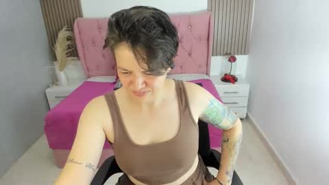 FANNY online show from February 3, 2026, 2:53 am