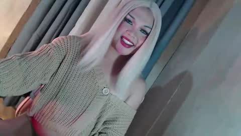 DANIELLA - DONT FORGET TO GIVE ME A THUMBSU UP online show from March 6, 2026, 10:23 am