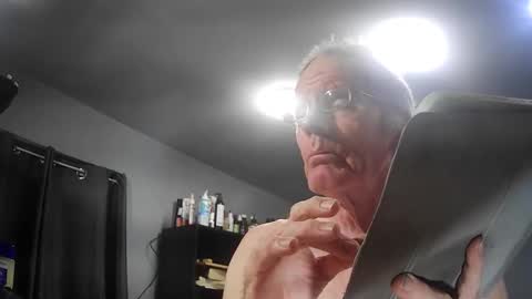 fantasyresort online show from January 8, 2026, 4:04 am