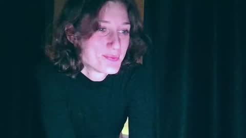 Kira online show from October 22, 2025, 10:53 pm