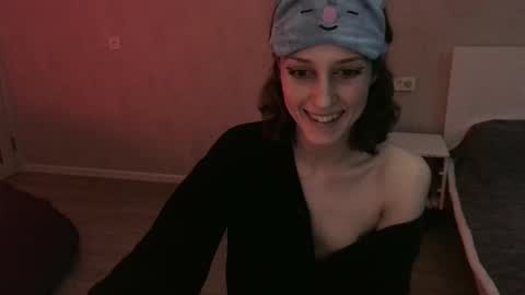 Kira online show from January 13, 2026, 10:15 pm