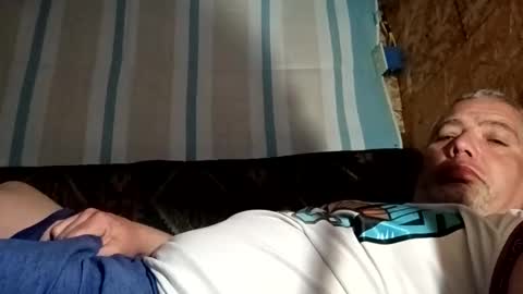 farrisshane1985 online show from February 19, 2026, 8:21 am