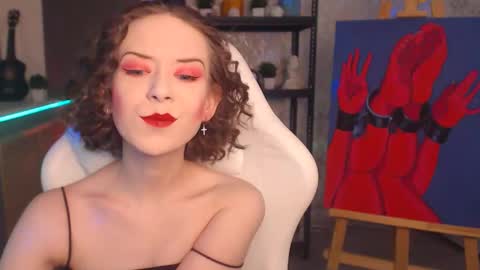 Fascinating   Eyes online show from November 2, 2025, 8:00 pm