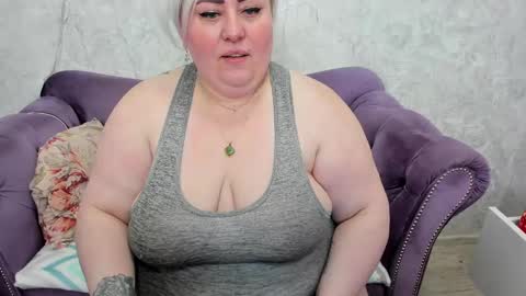 fashiona online show from February 1, 2025, 7:57 am