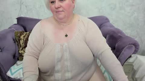 fashiona online show from March 1, 2025, 12:39 am