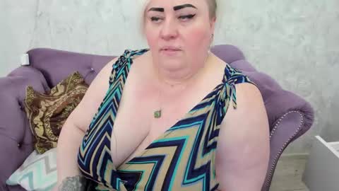 fashiona online show from March 9, 2025, 10:41 am