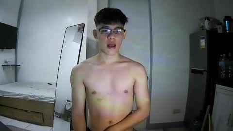 fastfucker_22 online show from February 11, 2026, 1:16 pm