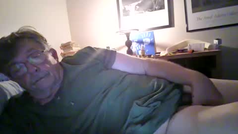 Snapshot of fatdickad chatting on October 6, 2025, 6:33 am fatdickad online show from October 6, 2025, 6:33 am