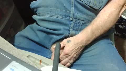 Fred. online show from October 15, 2025, 6:46 am