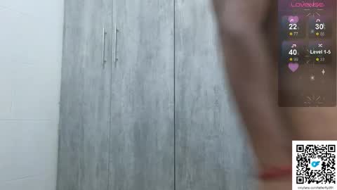 fatherfly001 online show from September 14, 2025, 4:33 am