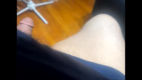 Snapshot of fatz71056 chatting on October 24, 2025, 9:17 am fatz71056 online show from October 24, 2025, 9:17 am