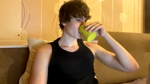 Faust online show from September 16, 2025, 5:14 pm