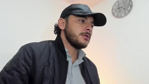 favid95 online show from January 9, 2025, 2:22 am