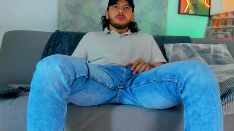 favid95 online show from November 3, 2025, 3:35 pm