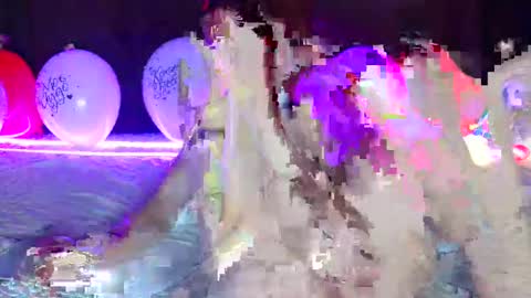 Student online show from February 11, 2025, 10:50 pm