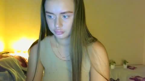 Snapshot of favorite_lovely_geneva chatting on December 25, 2024, 3:38 pm Jasminefeelings online show from December 25, 2024, 3:38 pm