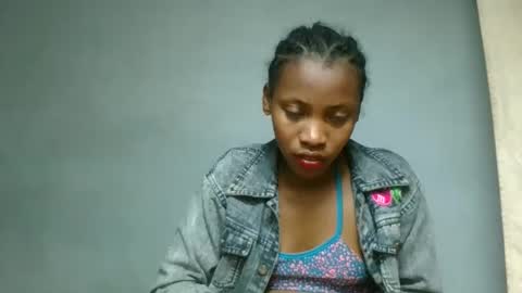 fayence09 online show from September 11, 2025, 1:17 am