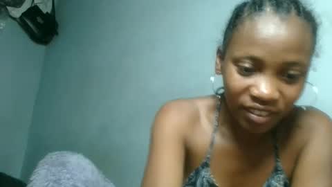 fayence09 online show from September 28, 2025, 1:16 pm