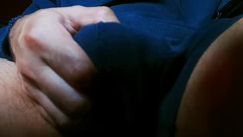 fdfdgaaa online show from April 8, 2026, 10:32 pm