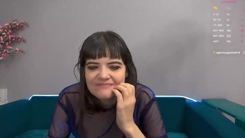 Laura online show from November 15, 2025, 8:49 pm