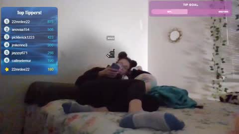 Soley online show from February 6, 2025, 11:04 pm