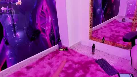 felina online show from February 12, 2025, 9:11 pm