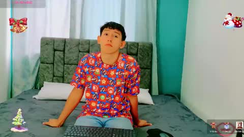 felipehotgonzalez online show from December 21, 2025, 1:07 pm