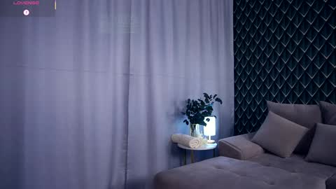 Hello im Nova online show from October 12, 2025, 4:22 am