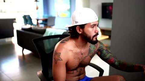 Felix Candela  online show from January 17, 2025, 6:02 pm