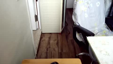 felixlau online show from December 19, 2025, 3:35 am