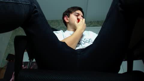 Snapshot of felixstark chatting on October 1, 2025, 4:40 am FelixStark online show from October 1, 2025, 4:40 am