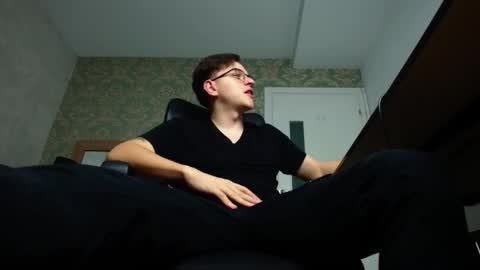 Snapshot of felixstark chatting on October 23, 2025, 4:12 am FelixStark online show from October 23, 2025, 4:12 am