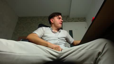 Snapshot of felixstark chatting on October 26, 2025, 5:13 am FelixStark online show from October 26, 2025, 5:13 am