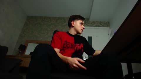 Snapshot of felixstark chatting on November 2, 2025, 4:59 am FelixStark online show from November 2, 2025, 4:59 am