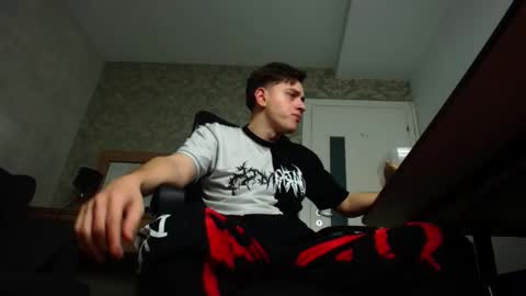 Snapshot of felixstark chatting on November 3, 2025, 5:09 am FelixStark online show from November 3, 2025, 5:09 am