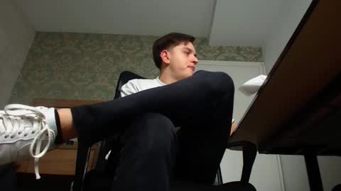 Snapshot of felixstark chatting on November 8, 2025, 5:40 am FelixStark online show from November 8, 2025, 5:40 am