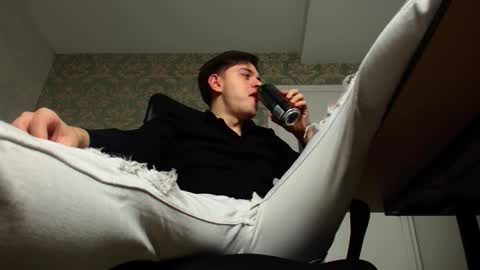 Snapshot of felixstark chatting on November 15, 2025, 6:11 am FelixStark online show from November 15, 2025, 6:11 am