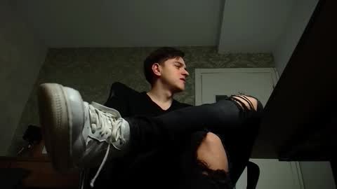 Snapshot of felixstark chatting on November 20, 2025, 5:51 am FelixStark online show from November 20, 2025, 5:51 am