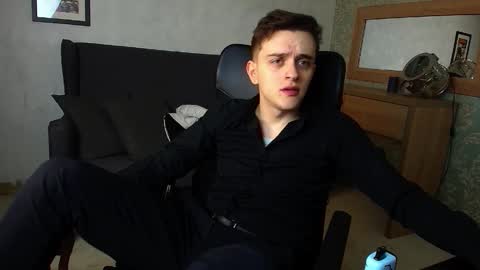 Snapshot of felixstark chatting on November 28, 2025, 4:48 am FelixStark online show from November 28, 2025, 4:48 am