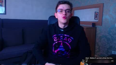 Snapshot of felixstark chatting on February 5, 2026, 6:29 am FelixStark online show from February 5, 2026, 6:29 am