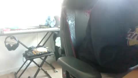 fem_alice_louis_dom online show from September 22, 2025, 8:27 am