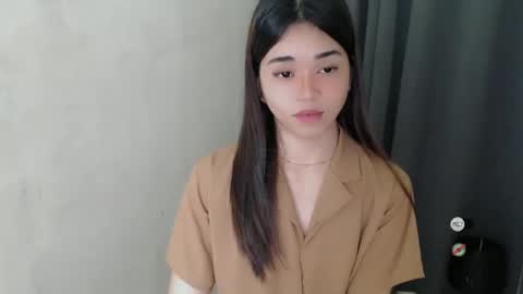Snapshot of femylove chatting on December 8, 2024, 7:54 pm YOUR BEAUTIFUL ASIANFHEMY online show from December 8, 2024, 7:54 pm