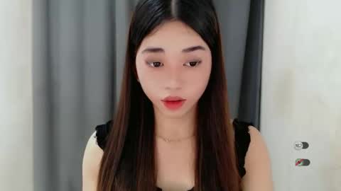 Snapshot of femylove chatting on December 19, 2024, 12:02 am YOUR BEAUTIFUL ASIANFHEMY online show from December 19, 2024, 12:02 am