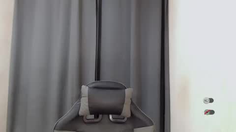 Snapshot of femylove chatting on January 21, 2025, 8:11 pm YOUR BEAUTIFUL ASIANFHEMY online show from January 21, 2025, 8:11 pm