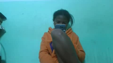 fenou122745 online show from September 8, 2025, 7:02 pm