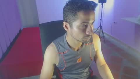 fermingomez1 online show from February 8, 2026, 12:03 am