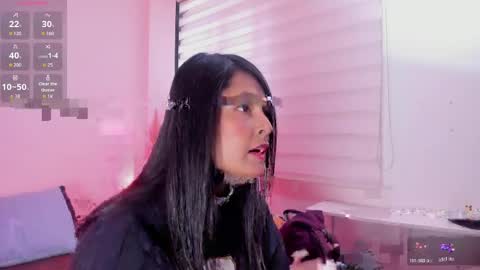 fernanda_liie_ online show from April 14, 2026, 12:33 pm