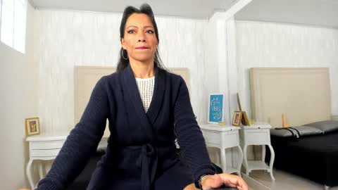 Fernanda  online show from May 6, 2026, 7:08 pm
